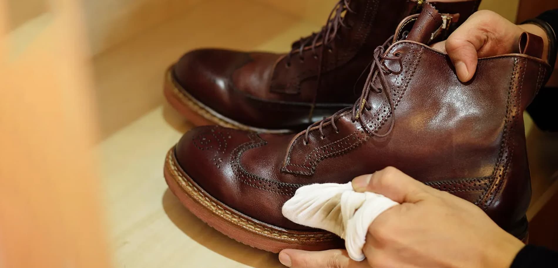 What differentiates De Leather Craft from the rest?
