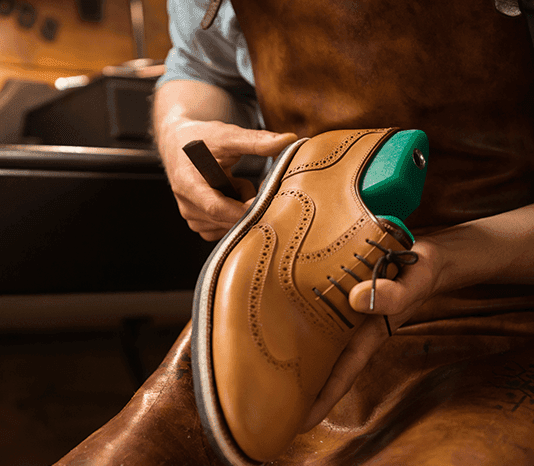 Shoe Repair Men’s shoe repair is the best choice for people willing to restore the former glory of their br…