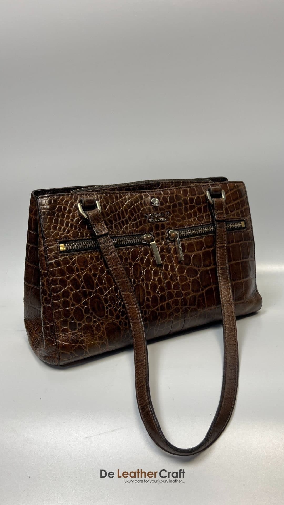 Why choose our leather bag repair & restoration