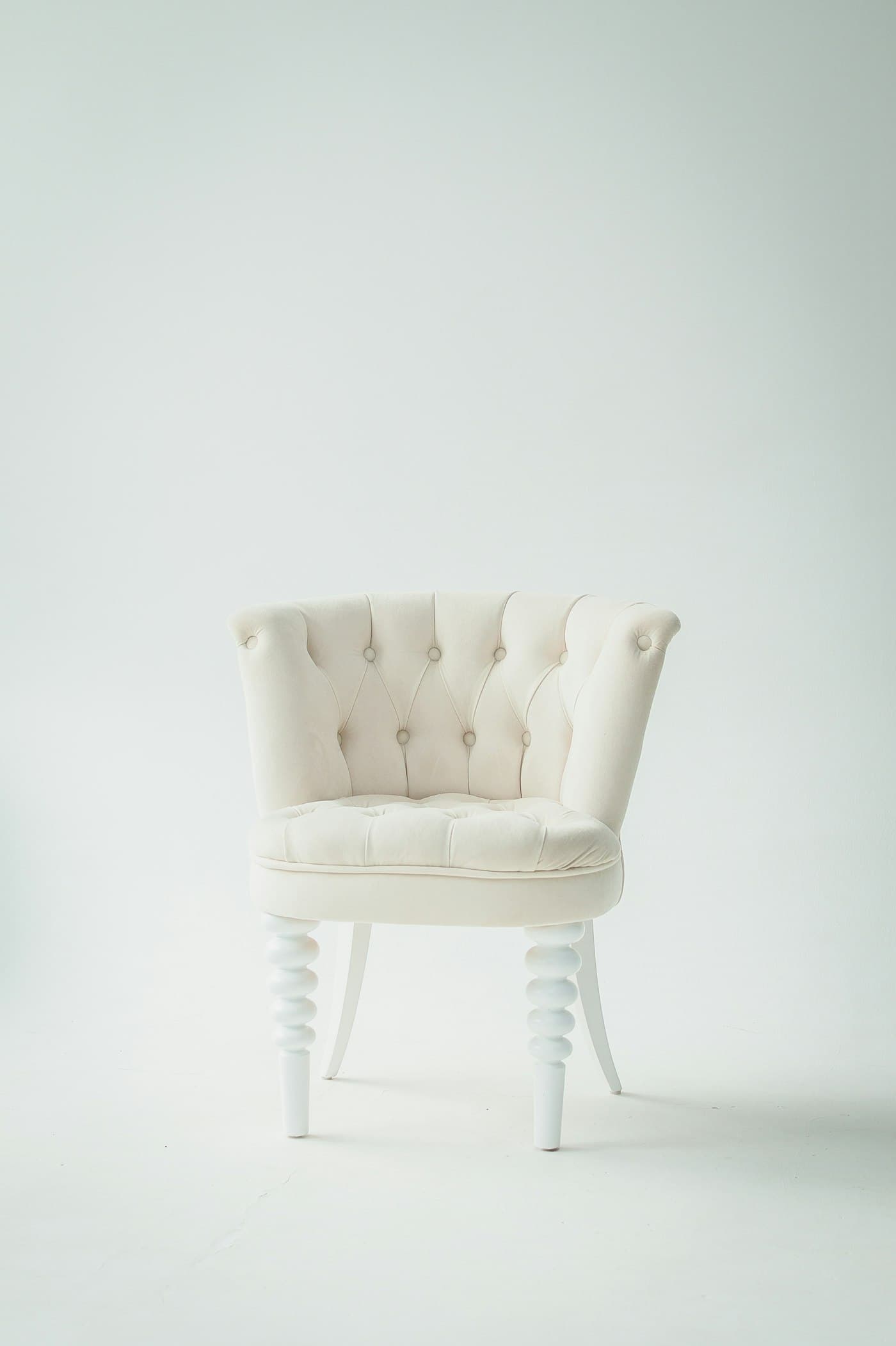 Sofas & Upholstery restored by De Leather Craft