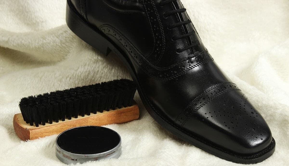 How To Get Creases Out Of Leather Shoes?