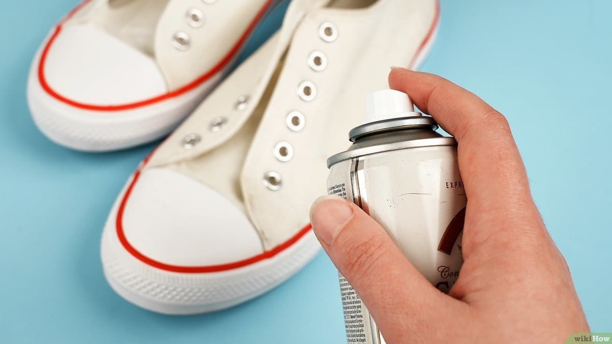 Step-by-Step Guide to Master the Cleaning of White Shoes