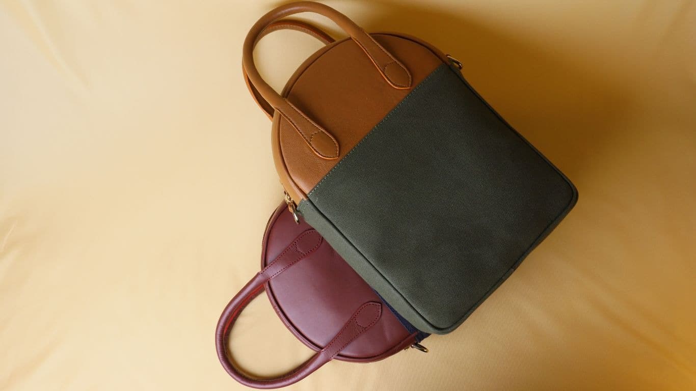 A complete guide on choosing the best leather handbag brand?
